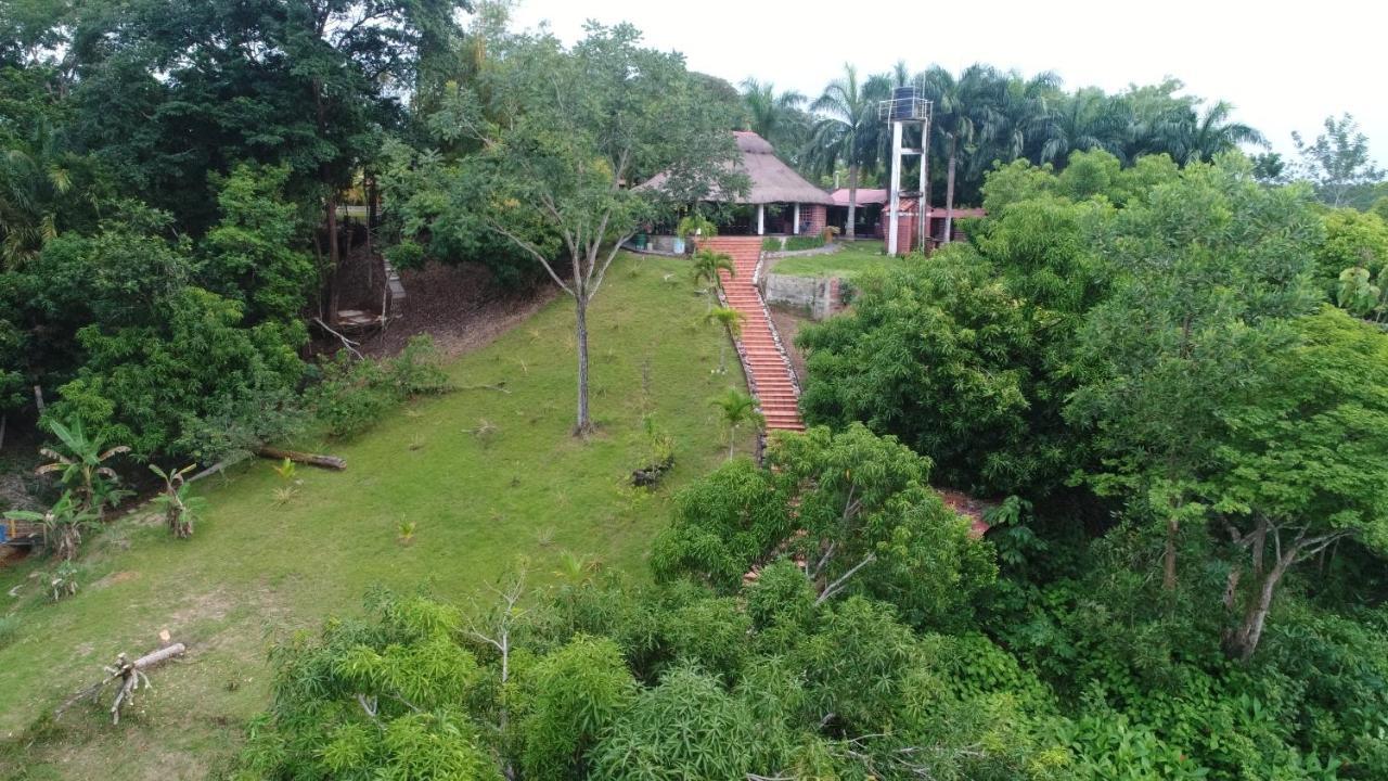 Casa Campo Emaus Caucasia Buitenkant foto