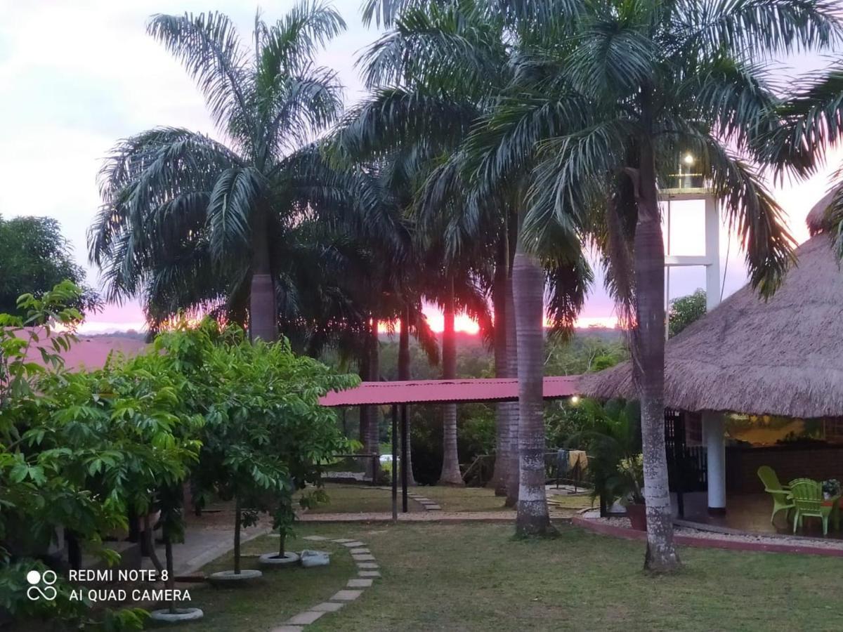 Casa Campo Emaus Caucasia Buitenkant foto