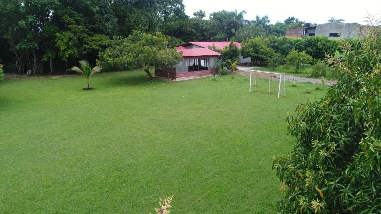 Casa Campo Emaus Caucasia Buitenkant foto
